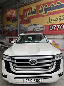 تۆیۆتا لاند کروزەر